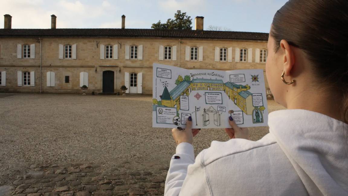 Family experience on the Château de Portets trail - 1