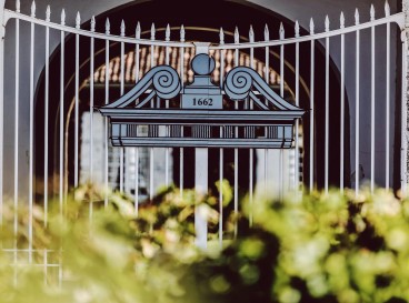 Walking tour at Château Meyney