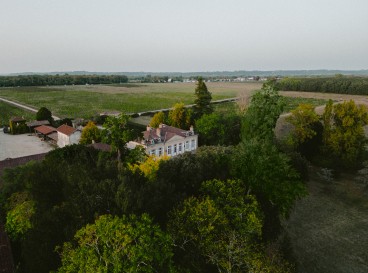 A walk between two historic castles in the heart of n
