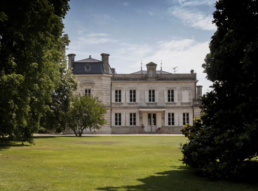 Wine tour between Châteaux Fonroque and Mazeyres