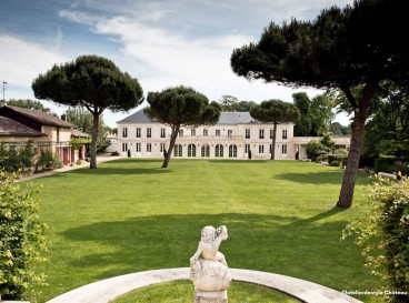 Pedal through the vineyards of Pessac-Léognan - 80 km